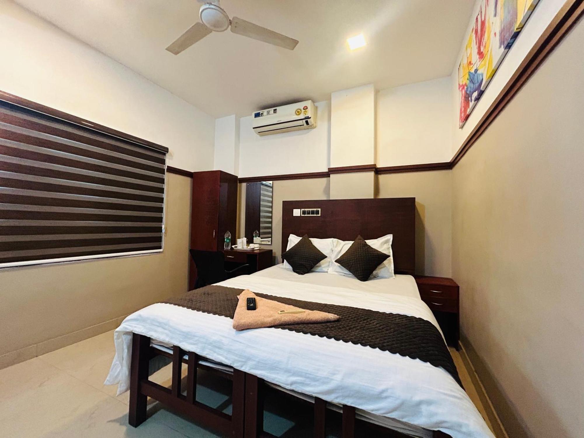 Rio Rooms Medical College Kozhikode Exterior photo
